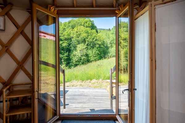 Tenda Comfort, lato montagna | Culla da viaggio, con stile personalizzato, con arredamento individuale