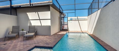 House (4 Bedrooms) | Front of property