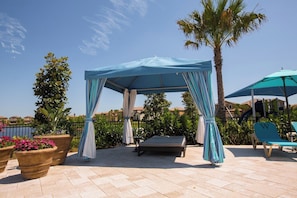 House (4 Bedrooms) | Property amenity