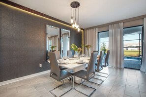 独立别墅 (Multiple Bedrooms) | 住宿服务设施