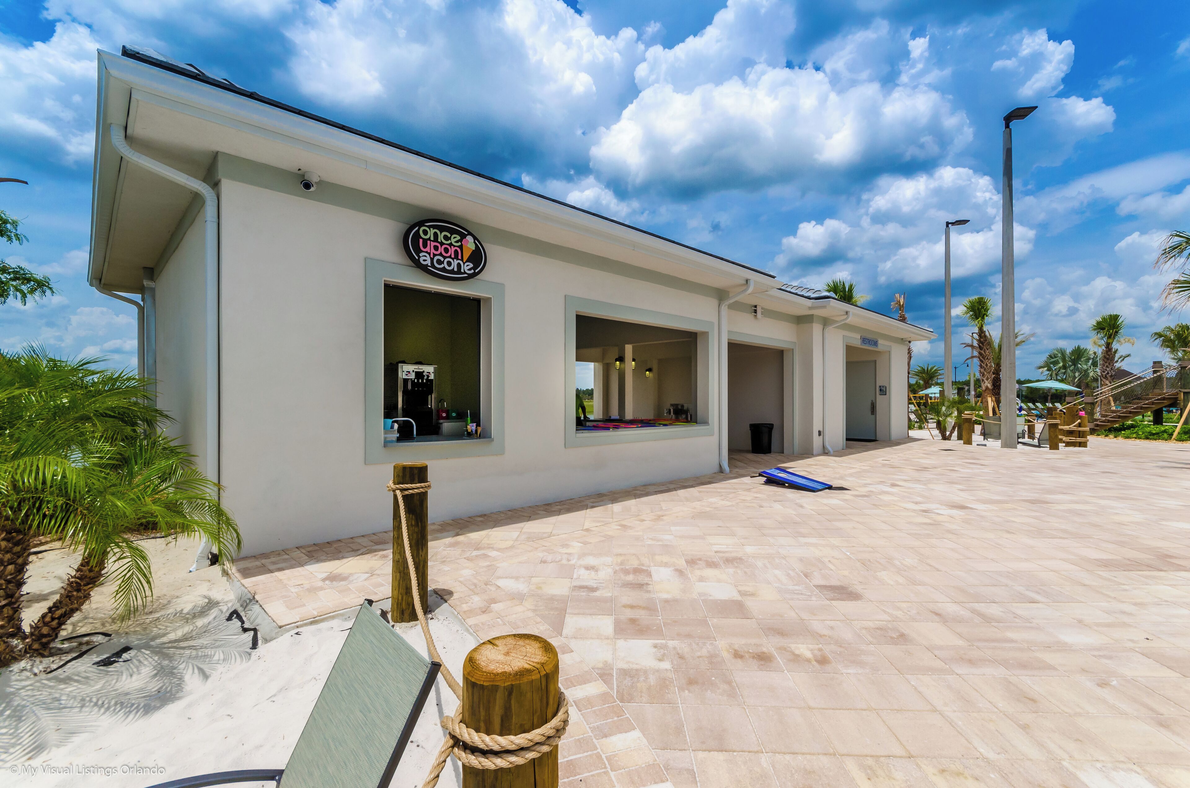 House (4 Bedrooms) | Property amenity