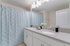 House (4 Bedrooms) | Property amenity