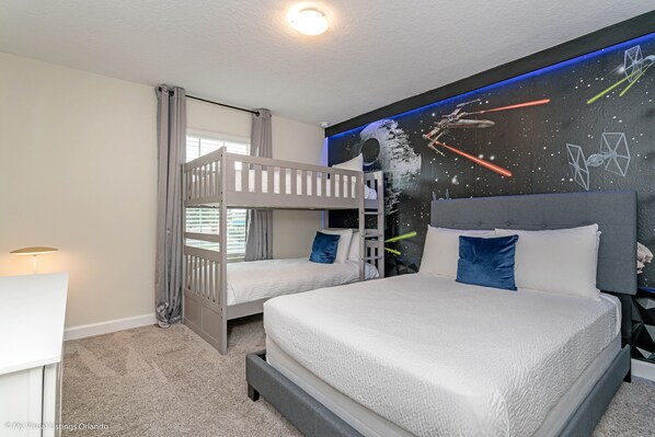 House (4 Bedrooms) | Property amenity