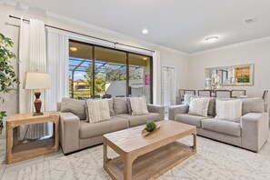 House (5 Bedrooms) | Property amenity