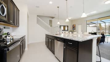 House (5 Bedrooms) | Miscellaneous