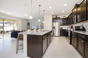 House (5 Bedrooms) | Property amenity