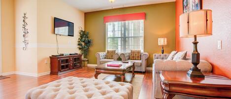 Apartment (3 Bedrooms) | Front of property