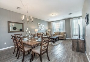 House (3 Bedrooms) | Property amenity - Updated Townhome, Near Conv Ctr, Universal & I-dr (Orlando)