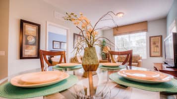 Apartment (3 Bedrooms) | Property amenity