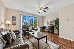 Living area - Majestic Dreams (Orlando)