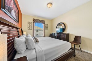 Apartment (3 Bedrooms)