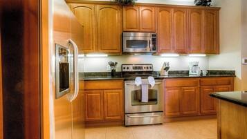 Apartment (3 Bedrooms) | Kemudahan hartanah