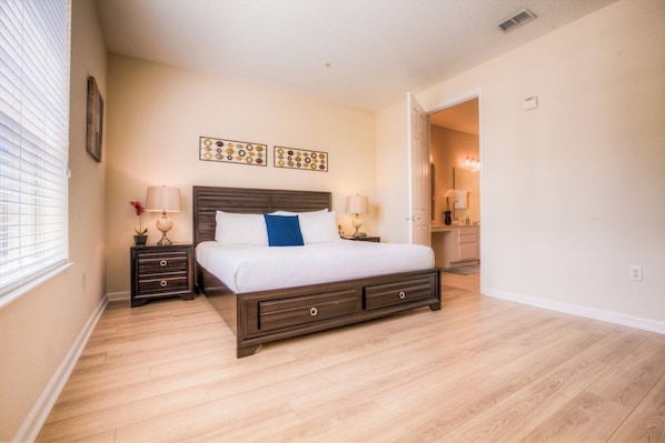 Appartamento (3 Bedrooms) | Servizio della struttura