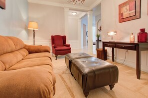 Apartment (3 Bedrooms) | Property amenity - Lakefront Luxury (Orlando)
