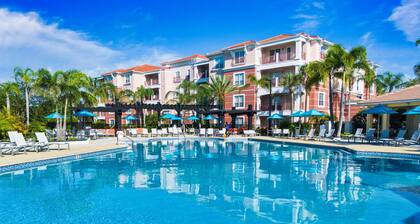 Spacious Townhome W/patio & Garage! Sleeps10