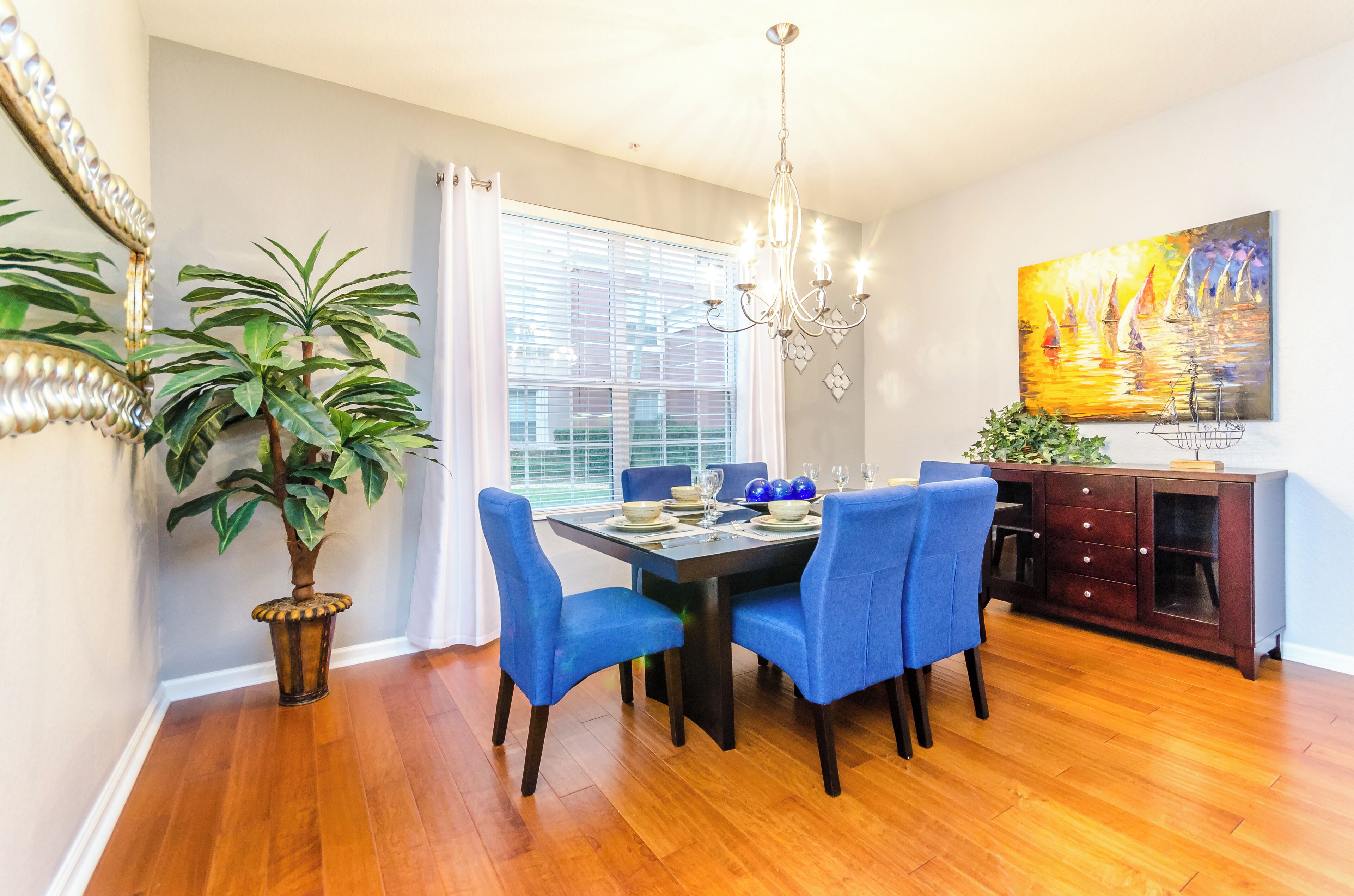 Apartment (3 Bedrooms) | Front of property