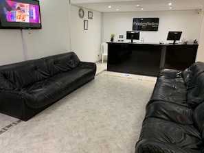 32-inch LCD TV with satellite channels, TV