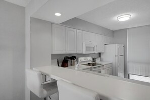 Studio (2 Bedrooms) | Innvendig