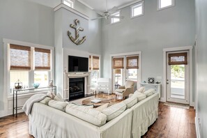 Smart-TV og DVD-spiller