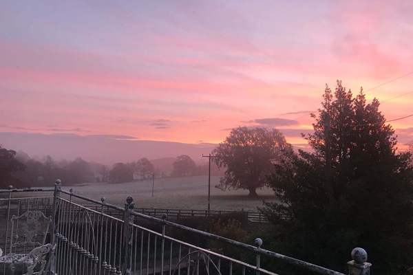 Enceinte de lâhĂ©bergement