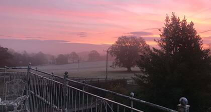 Unique Bed & Breakfast with stunning views