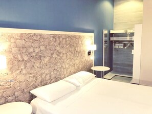 1 bedroom, iron/ironing board, WiFi, bed sheets - Siracusa Boutique Apartments: Superior (Syracuse)