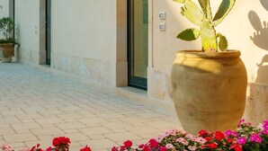 Unclassified image, 2 of 19, button - Lemon Tree Villa | Casa Arancio (Syracuse)