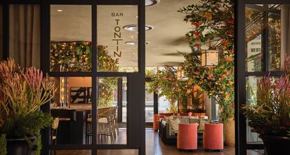 The Wall Street Hotel