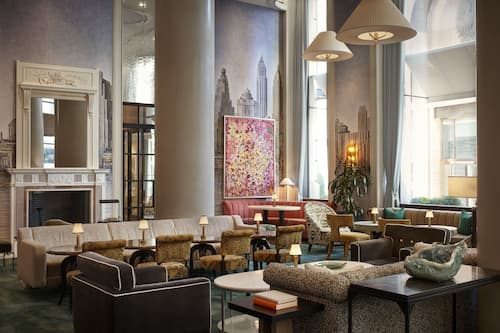 Lobby-Lounge