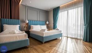 Deluxe Triple Room | Soundproofing, iron/ironing board - Blue Water Hotel (Ksamil)