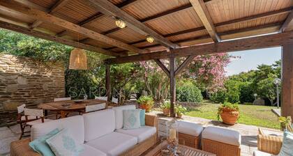 Villa Il Rifugio del Bandito: StrandnÀhe und mit schönem garten- SARDINIA UNLIMITED