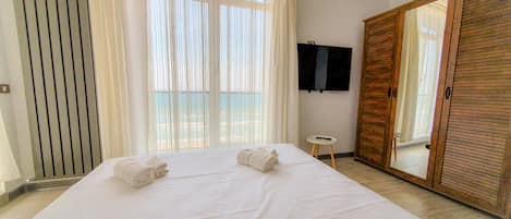 2 chambres, fer et planche Ă repasser, Wi-Fi, draps fournis