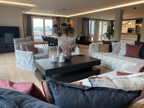 TV connectée, cheminée