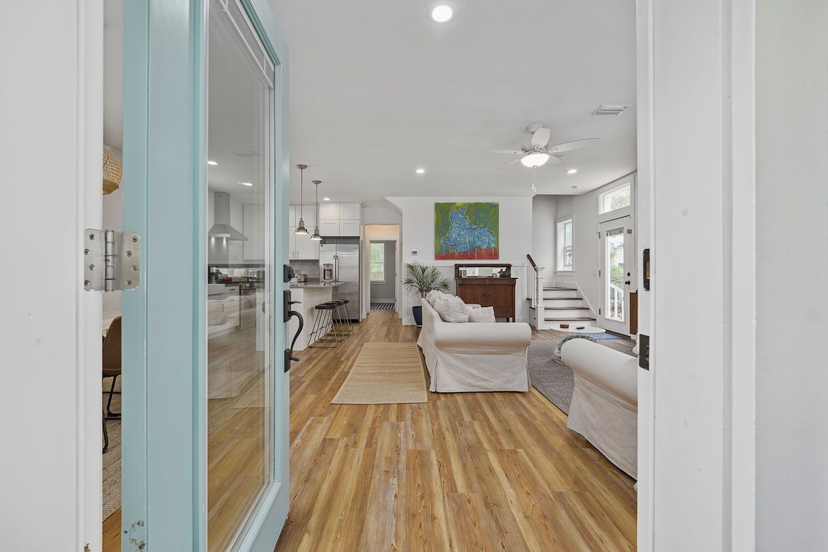 Photo 2 of Downtown Charmer with Pool - Perfect for Couples or Small Families!