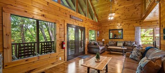 Prime Pigeon Forge Location! Close to Dollywood & all PF attractions! EZ Roads!