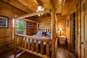 5 bedrooms, iron/ironing board, travel crib, free WiFi