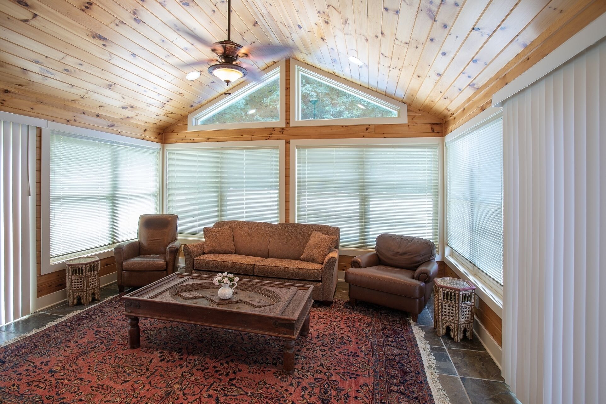 TV connectée, cheminée