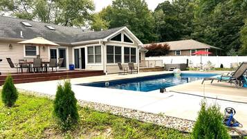 Piscine extérieure, piscine chauffée