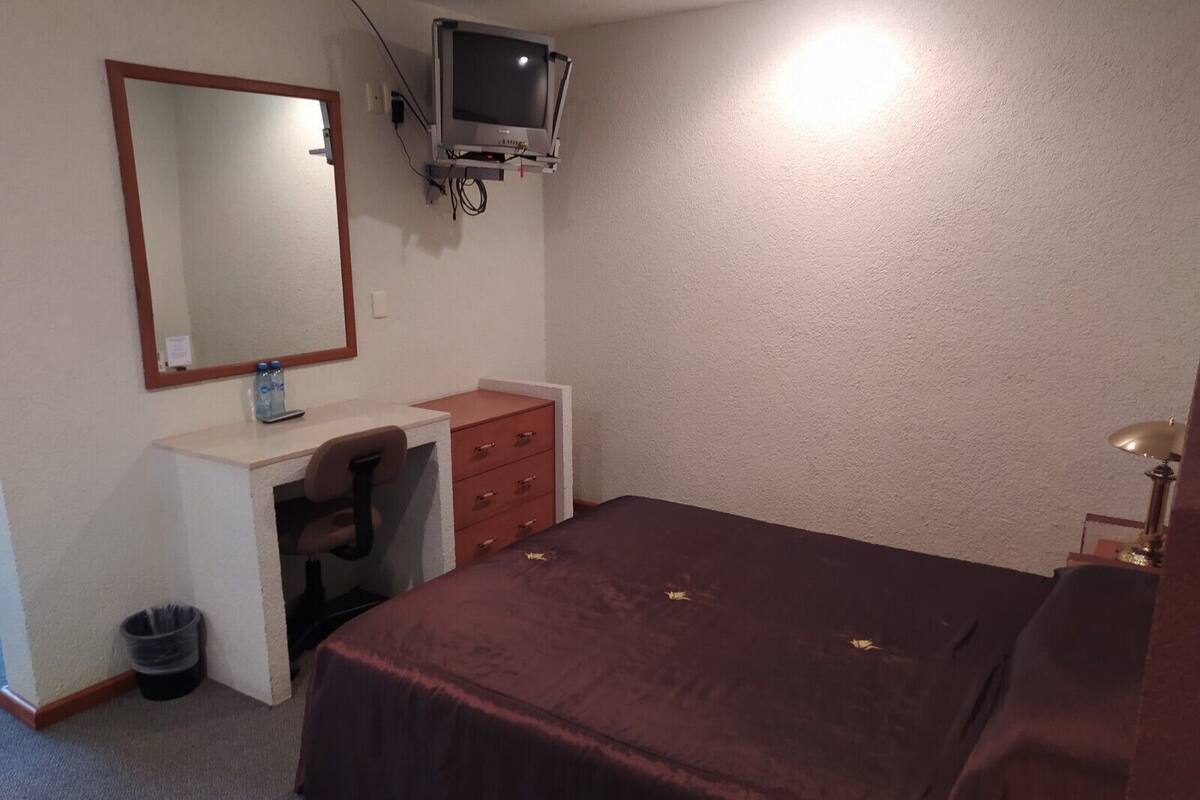 Junior Room | Desk, WiFi (free)