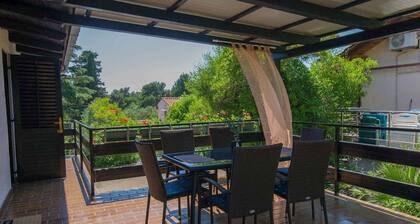 Holiday apartment only 150 m from the sea