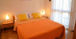 2 bedrooms