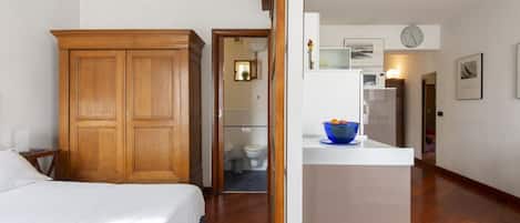 1 Schlafzimmer, Bügeleisen/Bügelbrett