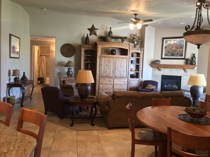 TV connectée, cheminée