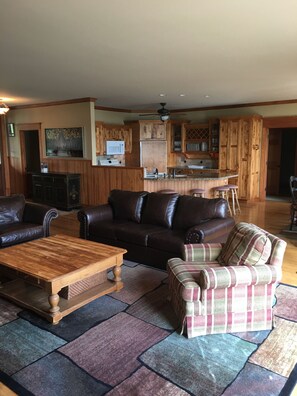 Smart-TV, peis og fotballspill