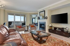 Smart TV, chimenea, reproductor de DVD y estéreo 