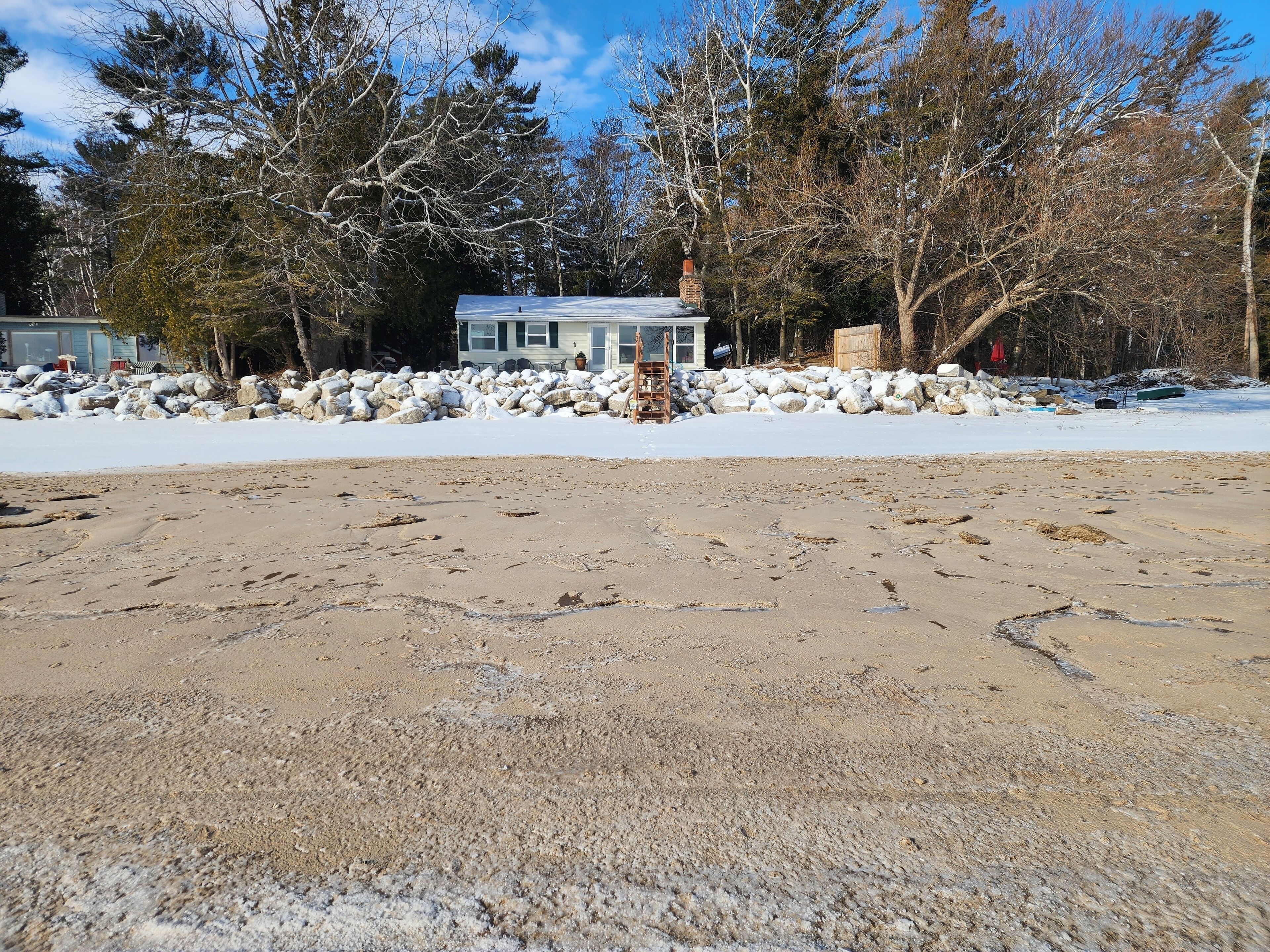 المنطقة المحيطة بالمنشأة