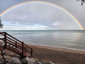 Plage, chaises longues
