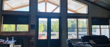 Smart TV y futbolito