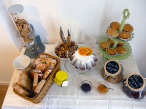Gratis morgenmadsbuffet hver dag