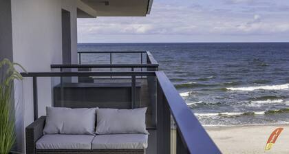 Elegant Apartment | Sea View, Parking, By the Beach